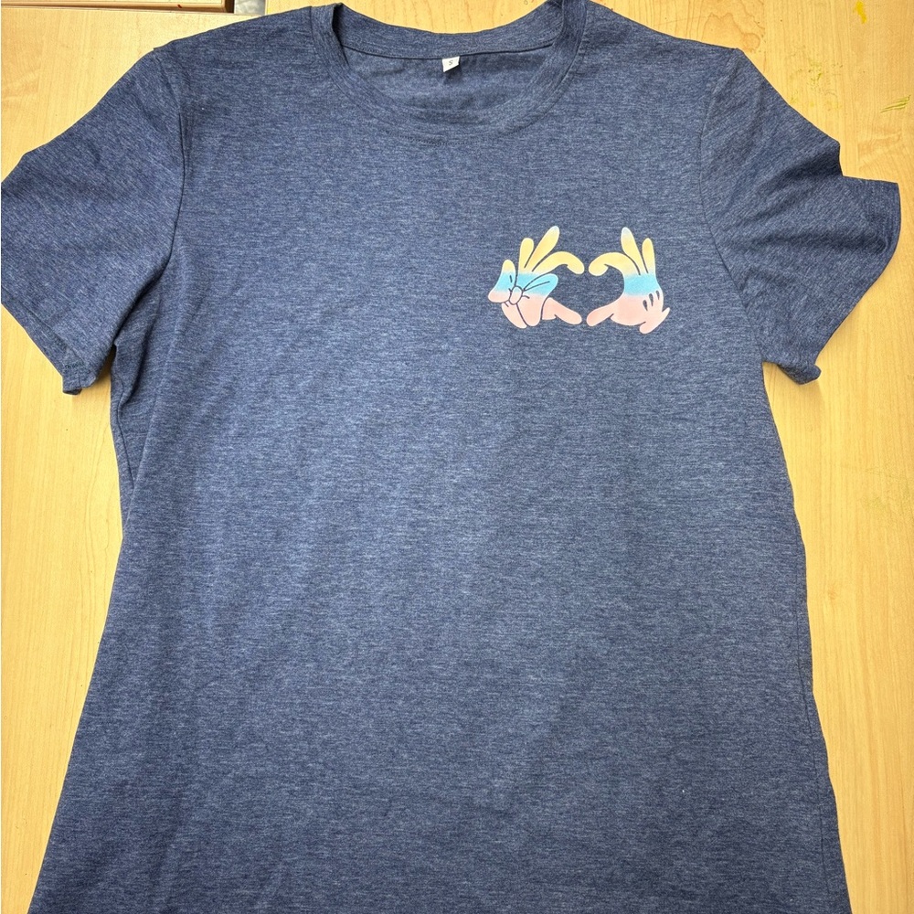 Disney Graphic T-Shirt with Cartoon “Love” Hands - Believe in the Magic